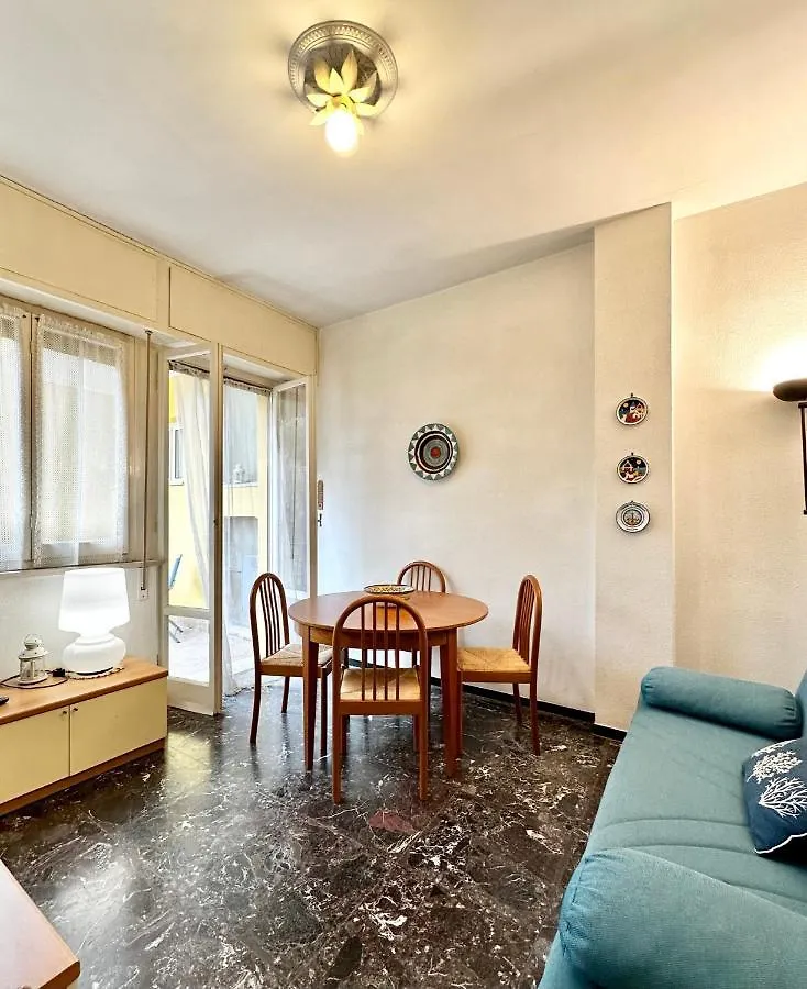 Hostdomus - Casa Medusa Finale Ligure 0*,  Ιταλία